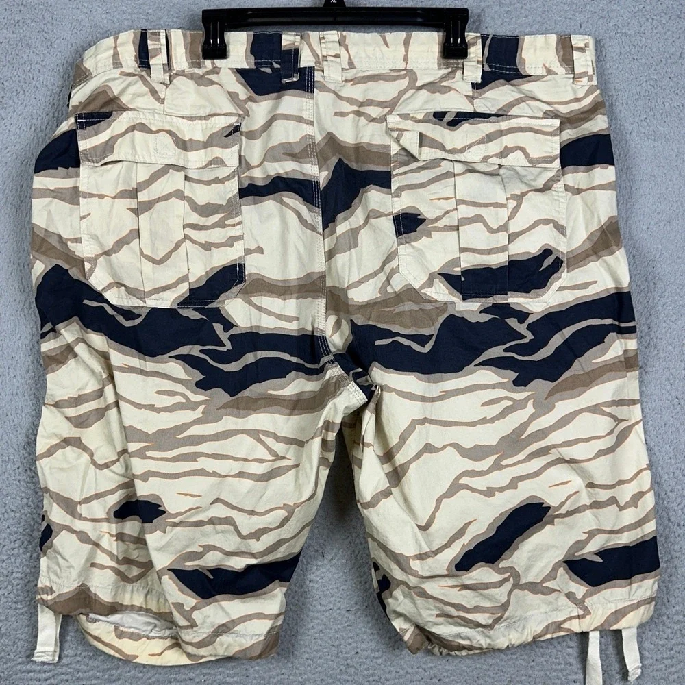Vintage Sean John Shorts Mens 48 Big Tan Tiger Stripe Camo Y2K 90s Cargo Baggy